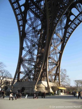 Paris Tour Eiffel 1 - le poisson Marcel